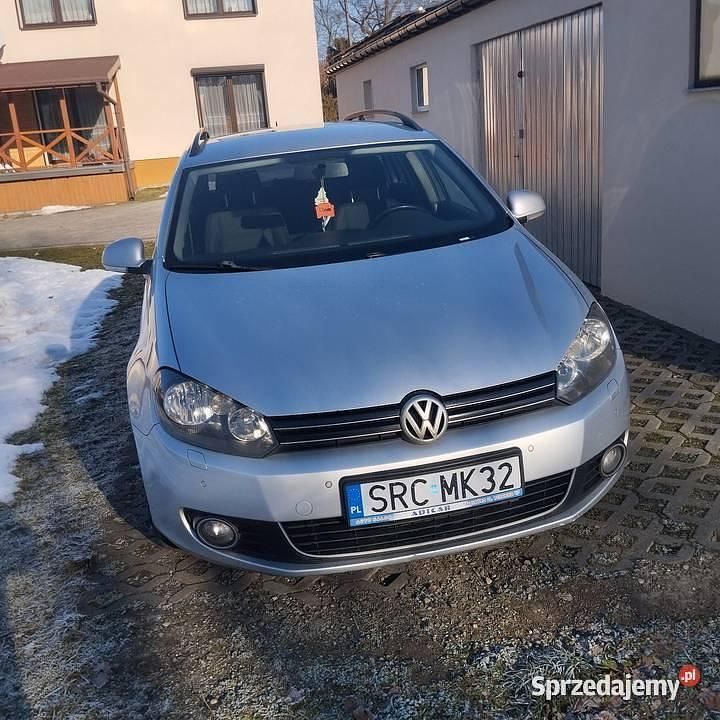 Srebrny Używany 2010 VW Golf Kombi | 11 300 zł (Dobra cena) - Obraz 1/4
