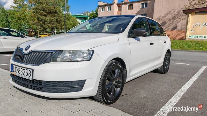 Biały Używany 2016 Skoda Rapid Hatchback | 25 900 zł (Dość drogi) - Obraz 1/4