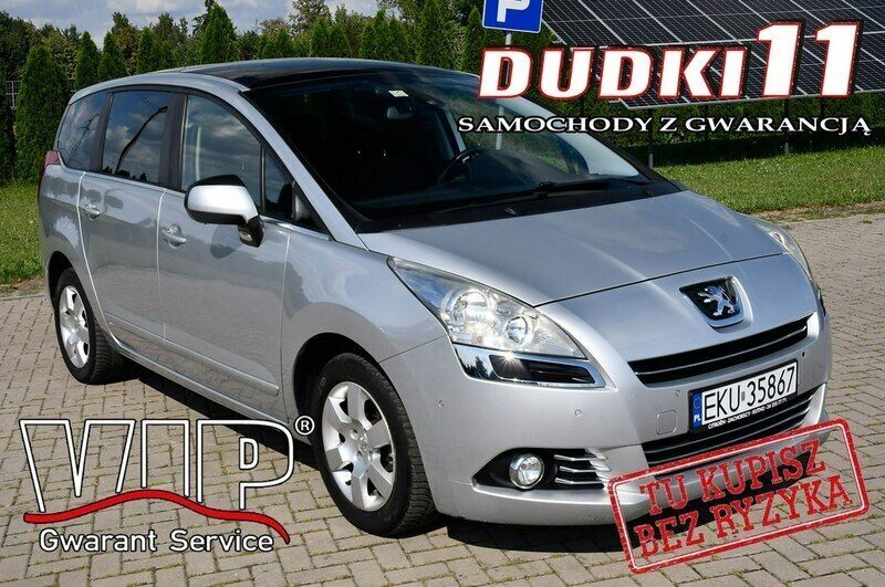 Srebrny (metalik) Używany 2011 Peugeot 5008 Minivan | 17 900 zł (Super Cena) - Obraz 1/4