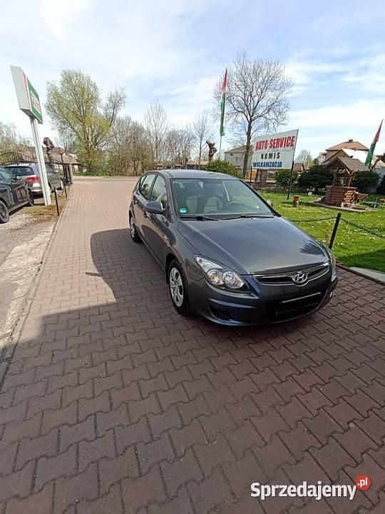 Szary Używany 2009 Hyundai i30 Hatchback | 18 500 zł (Dość drogi) - Obraz 1/4