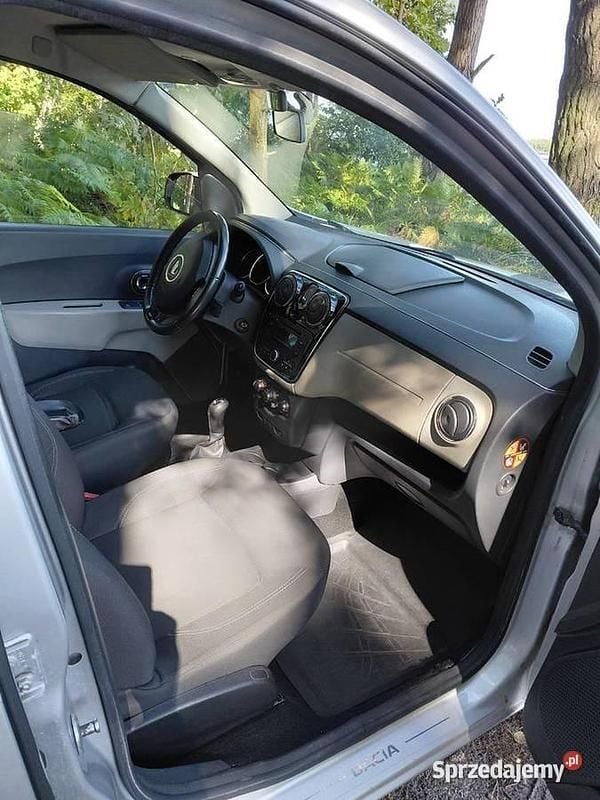 Używany Dacia Lodgy Lauréate 2016 Minivan