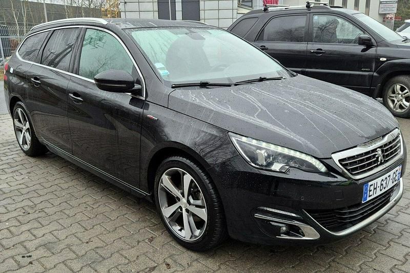 Używany Peugeot 308 GT-line 130 KM (95 kW) 2016 Czarny Hatchback