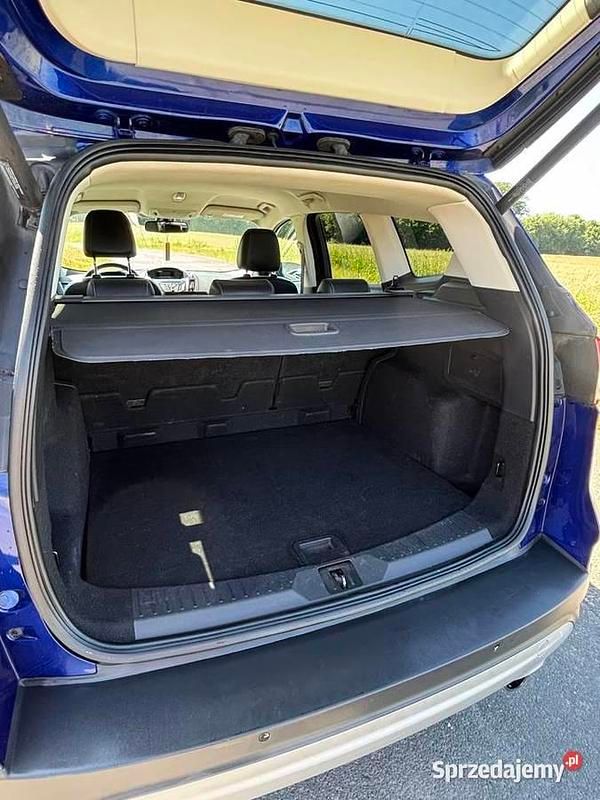 Używany Ford Kuga 2014 Granatowy SUV