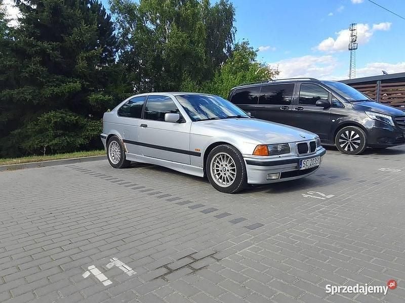 Używany 1997 BMW 323 Compact Hatchback | 9500 zł - Obraz 1/4