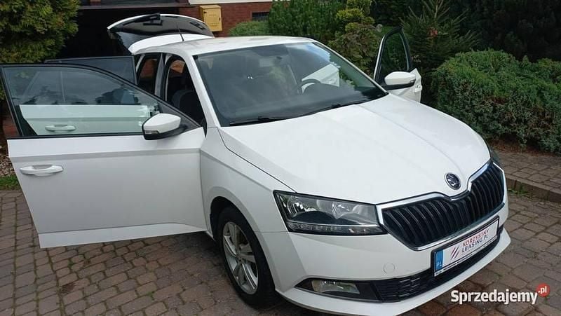 Biały Używany 2018 Skoda Fabia Kombi | 20 900 zł (Dobra cena) - Obraz 1/4