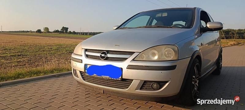 Używany Opel Corsa Sport 2005 Srebrny Hatchback