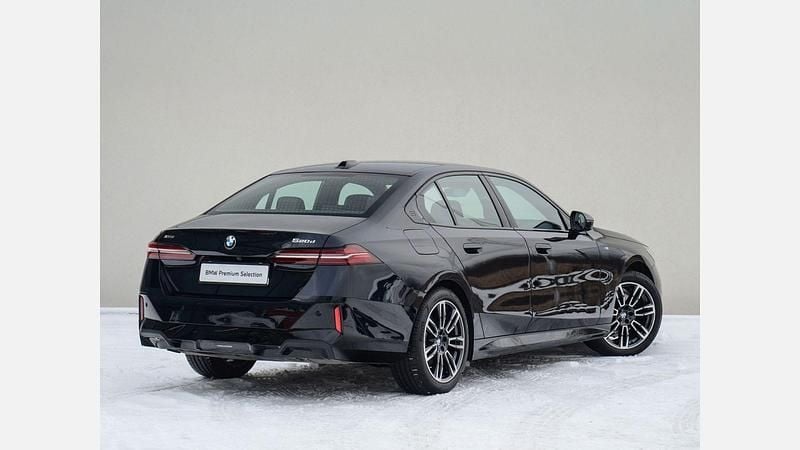 Używany BMW 520 Comfort Edition 197 KM (144 kW) 2025 Czarny carbon m metalizowany Sedan/Limuzyna