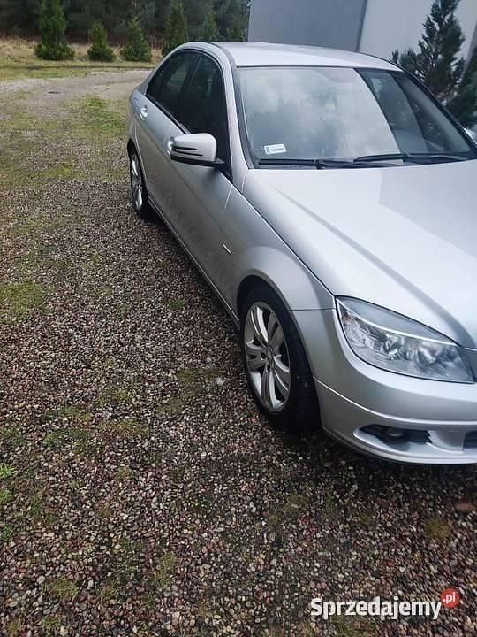 Używany Mercedes C200 2009