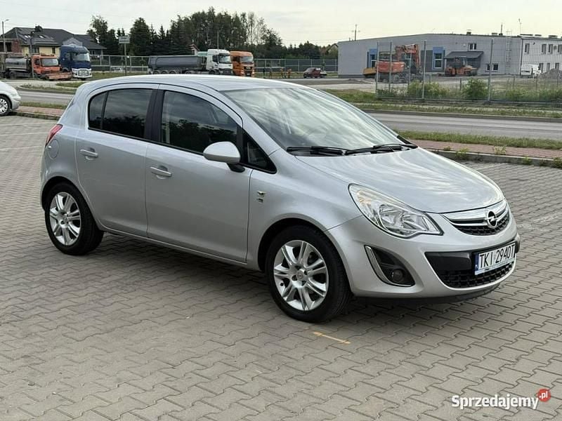 Srebrny Używany 2012 Opel Corsa Hatchback | 20 900 zł (Dobra cena) - Obraz 1/4