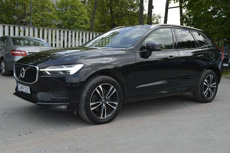 Czarny (metalik) Używany 2018 Volvo XC60 SUV | 99 800 zł (Uczciwa cena) - Obraz 1/4