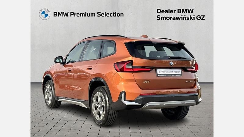 Używany BMW X1 Luxury Line 156 KM (114 kW) 2025 Pomarańczowy utah metalizowany SUV