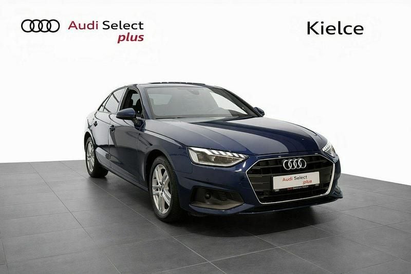 Używany Audi A4 Ambiente 163 KM (119 kW) 2021 Niebieski Sedan/Limuzyna
