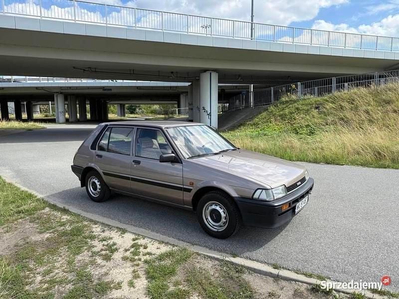 Używany Toyota Corolla 1986 Brązowy Hatchback