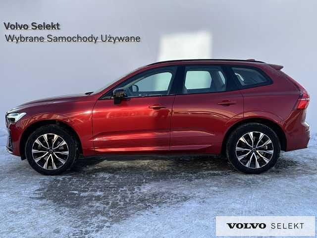 Używany Volvo XC60 197 KM (144 kW) 2023 Czerwony SUV