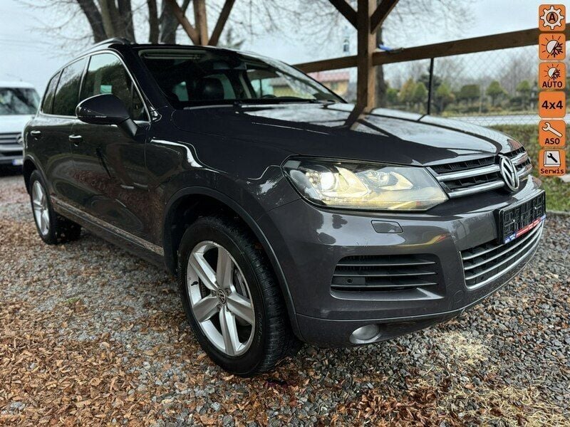 Brązowy Używany 2011 VW Touareg SUV | 46 700 zł - Obraz 1/4