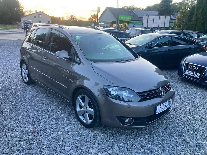 Beżowy (metalik) Używany 2011 VW Golf Plus Cross Minivan | 24 900 zł (Uczciwa cena) - Obraz 1/4