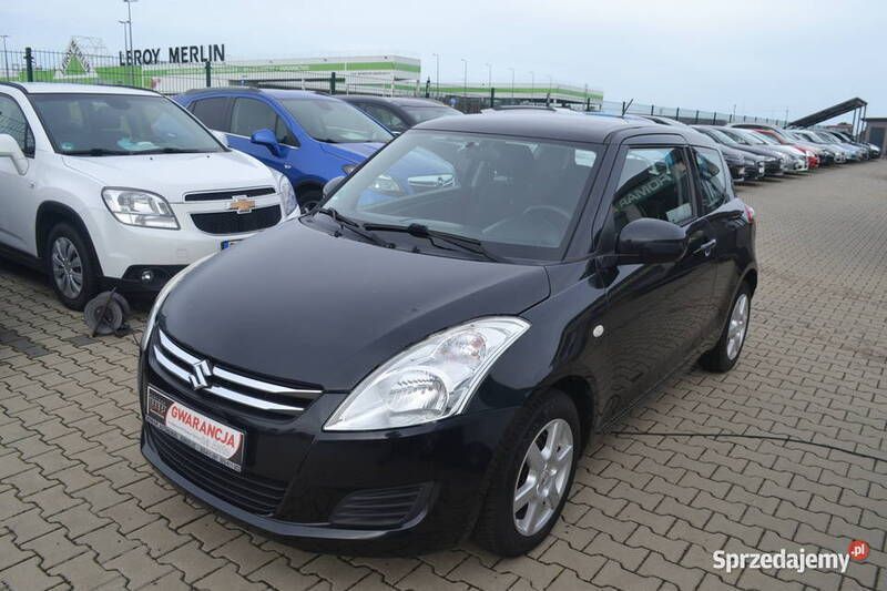 Używany Suzuki Swift 94 KM (69 kW) 2012 Czarny Hatchback