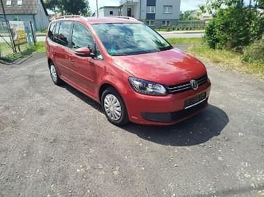 Czerwony Używany 2015 VW Touran Minivan | 35 800 zł (Dobra cena) - Obraz 1/4