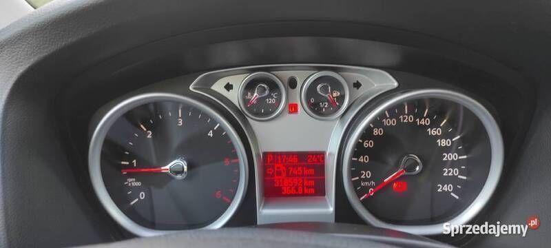 Używany Ford Focus 2010 Biały Kombi