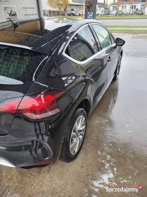 Używany Citroën DS4 2015 Czarny Hatchback