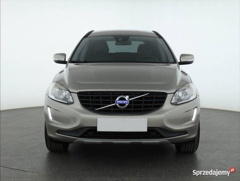 Srebrny Używany 2016 Volvo XC60 SUV | 80 999 zł - Obraz 1/4