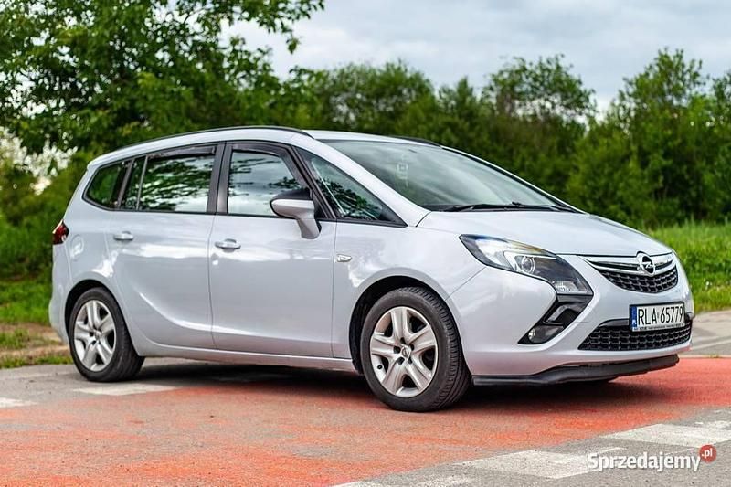 Niebieski Używany 2014 Opel Zafira Tourer Minivan | 19 900 zł (Super Cena) - Obraz 1/4