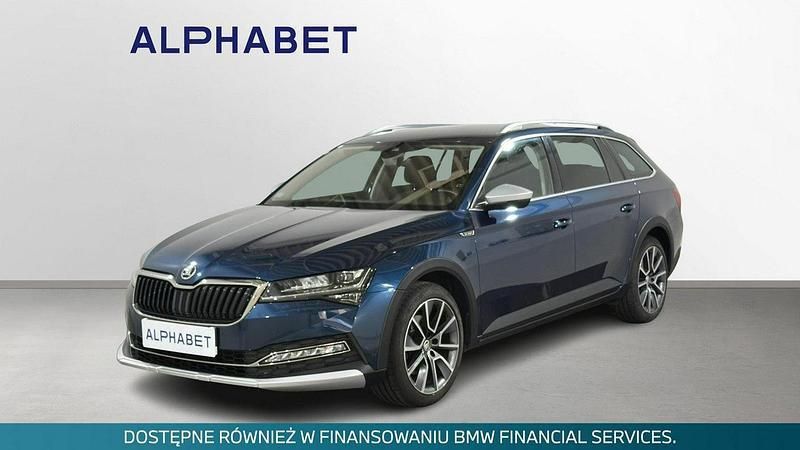 Niebieski Używany 2020 Skoda Superb Kombi | 109 900 zł (Drogi) - Obraz 1/4