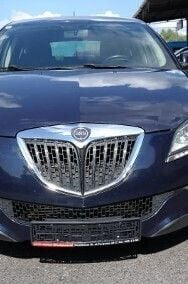 Używany Lancia Delta 120 KM (88 kW) 2010 Niebieski Hatchback