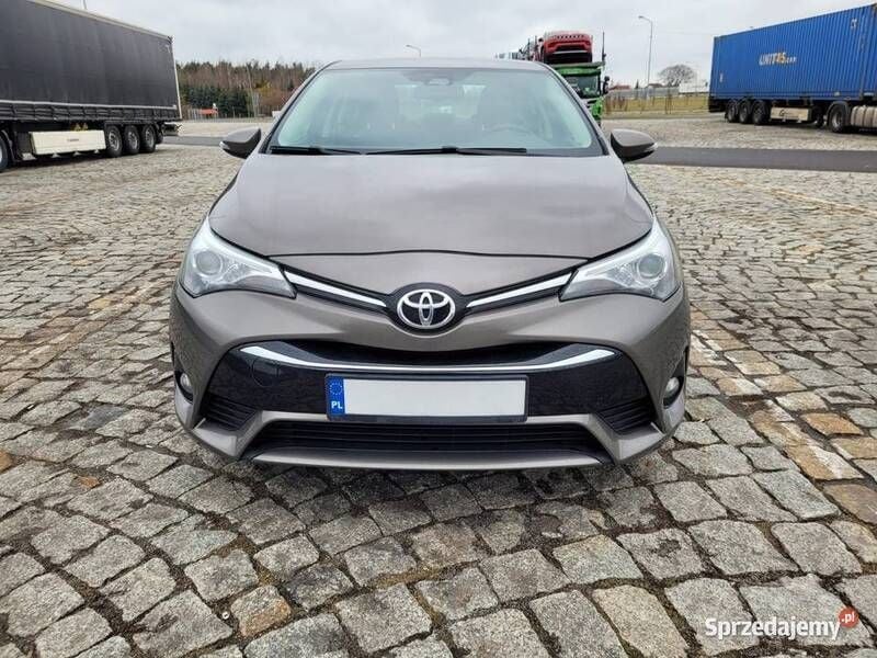 Brązowy Używany 2018 Toyota Avensis Sedan/Limuzyna | 57 000 zł (Dobra cena) - Obraz 1/4