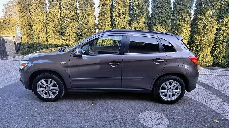 Używany Mitsubishi ASX 150 KM (110 kW) 2013 Brązowy SUV