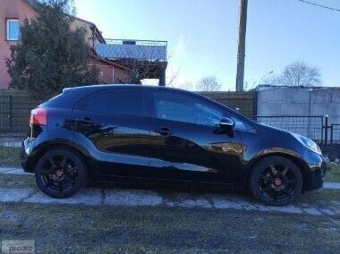 Czarny Używany 2012 Kia Rio Hatchback | 22 000 zł (Dość drogi) - Obraz 1/4
