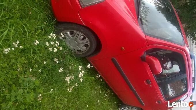 Czerwony Używany 2002 Opel Agila Hatchback | 3600 zł - Obraz 1/4