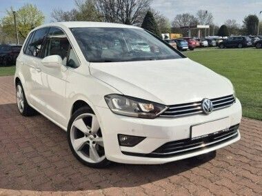 Biały Używany 2016 VW Golf Sportsvan Minivan | 49 800 zł (Uczciwa cena) - Obraz 1/4