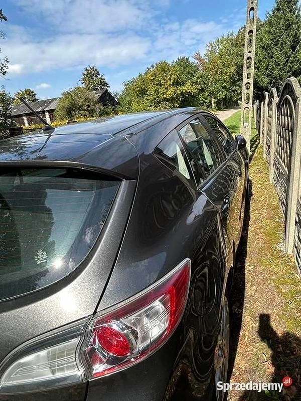 Używany Mazda 3 105 KM (77 kW) 2012 Brązowy Hatchback