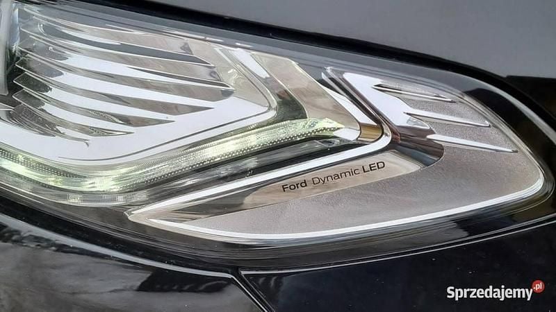 Używany Ford Mondeo 150 KM (110 kW) 2015 Czarny (metalik) Kombi