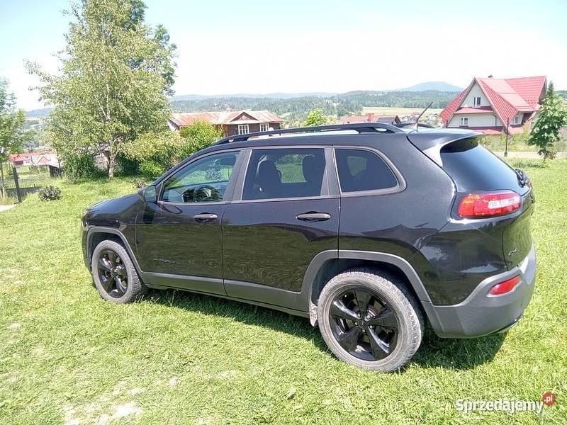 Używany Jeep Cherokee 2016 Czarny SUV