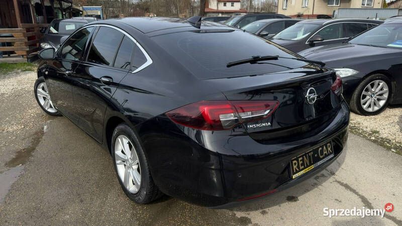 Czarny Używany 2017 Opel Insignia Hatchback | 50 900 zł (Dość drogi) - Obraz 1/4