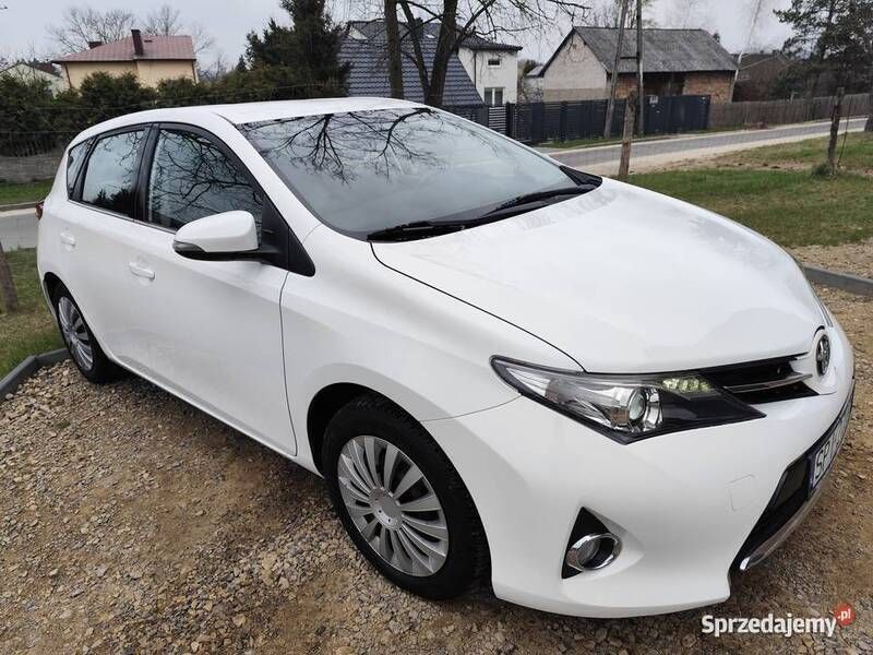 Używany 2013 Toyota Auris Life+ | 29 900 zł (Uczciwa cena) - Obraz 1/4
