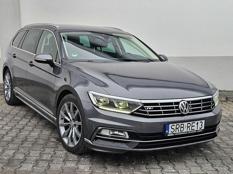 Używany VW Passat R-line 190 KM (139 kW) 2015 Szary Kombi