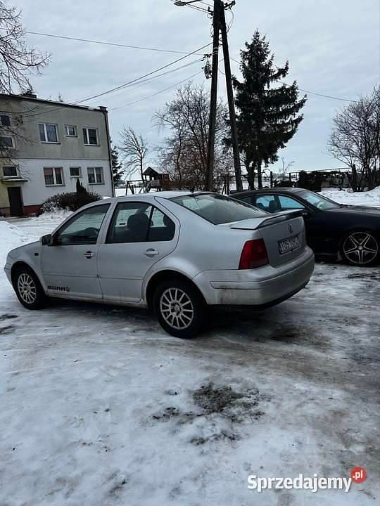 Używany VW Bora 2003 Srebrny Sedan/Limuzyna