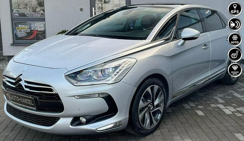 Srebrny (metalik) Używany 2015 Citroën DS5 Hatchback | 38 900 zł (Uczciwa cena) - Obraz 1/4