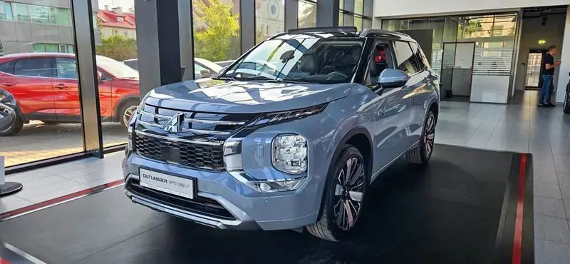 Szary Nowe 2025 Mitsubishi Outlander P-HEV SUV | 275 290 zł - Obraz 1/4