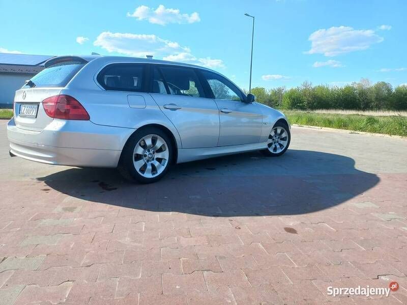 Używany BMW 330 231 KM (169 kW) 2006