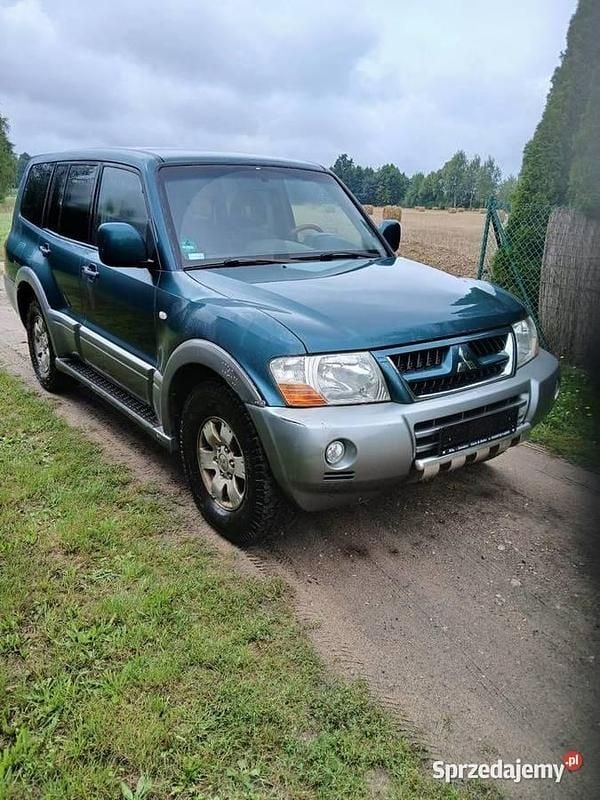 Zielony Używany 2004 Mitsubishi Pajero SUV | 12 900 zł (Uczciwa cena) - Obraz 1/4