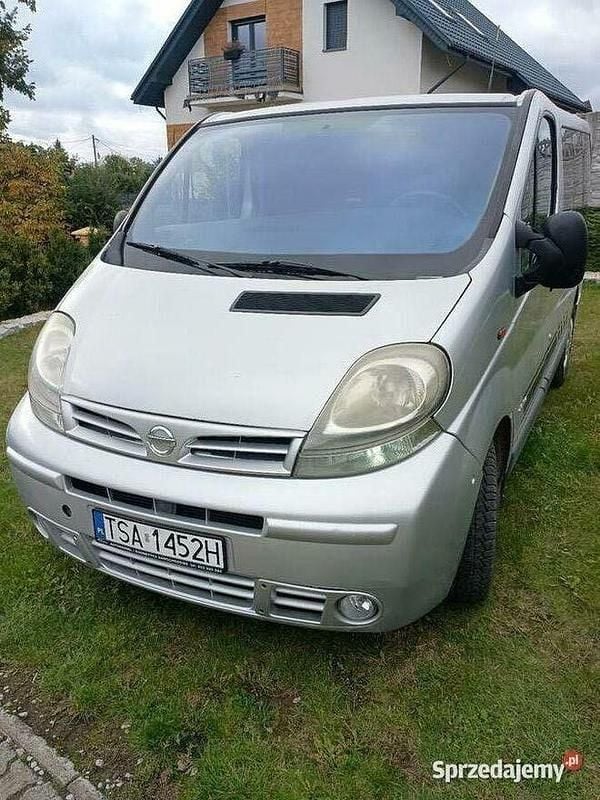 Srebrny Używany 2004 Nissan Primastar Minivan | 20 000 zł - Obraz 1/4