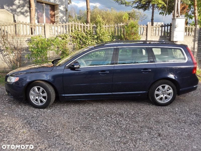 Sprzedany Volvo V70 III, używany 2010, km 209 590 w Kielce