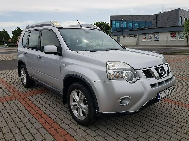 Używany Nissan X-Trail 2012 Srebrny SUV