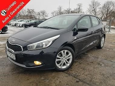 Używany Kia Ceed 100 KM (73 kW) 2013 Czarny Hatchback