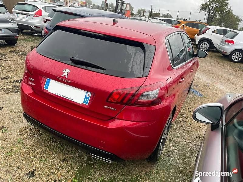 Używany Peugeot 308 GT-line 2019 Czerwony Hatchback