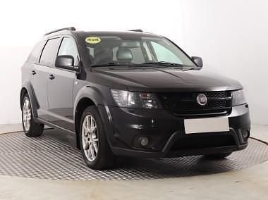 Czarny Używany 2014 Fiat Freemont SUV | 39 999 zł (Uczciwa cena) - Obraz 1/4